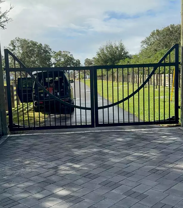 Swing Gate Repair Davie